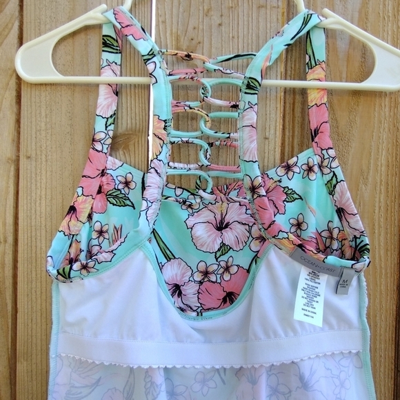 Ocean+Coast - Floral Tankini Swim Top - Picture 12 of 16